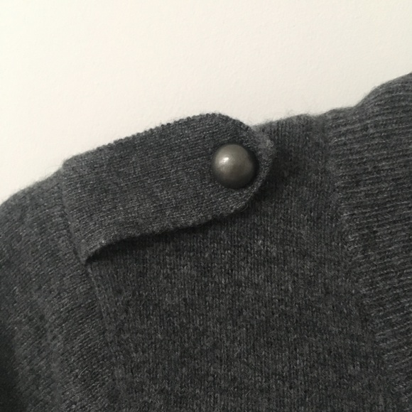 AQUA Cashmere Sweater - Picture 4 of 6